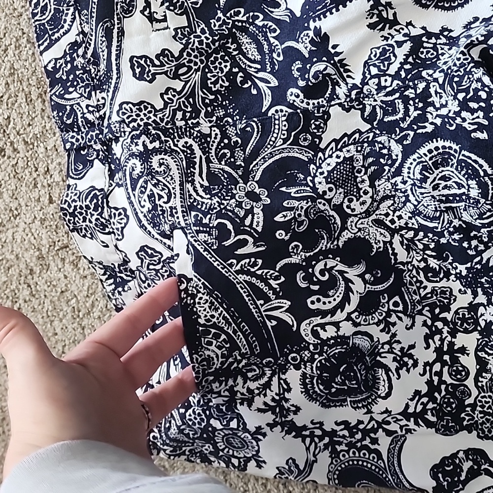 Patterned shorts - Picture 4 of 4